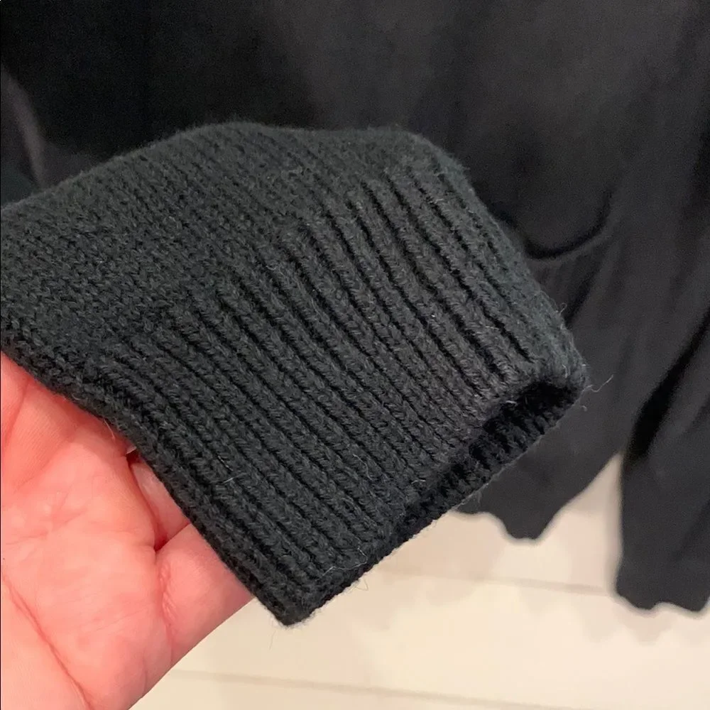 J Crew black label Women's Black mock neck Sweater with front pockets size XS